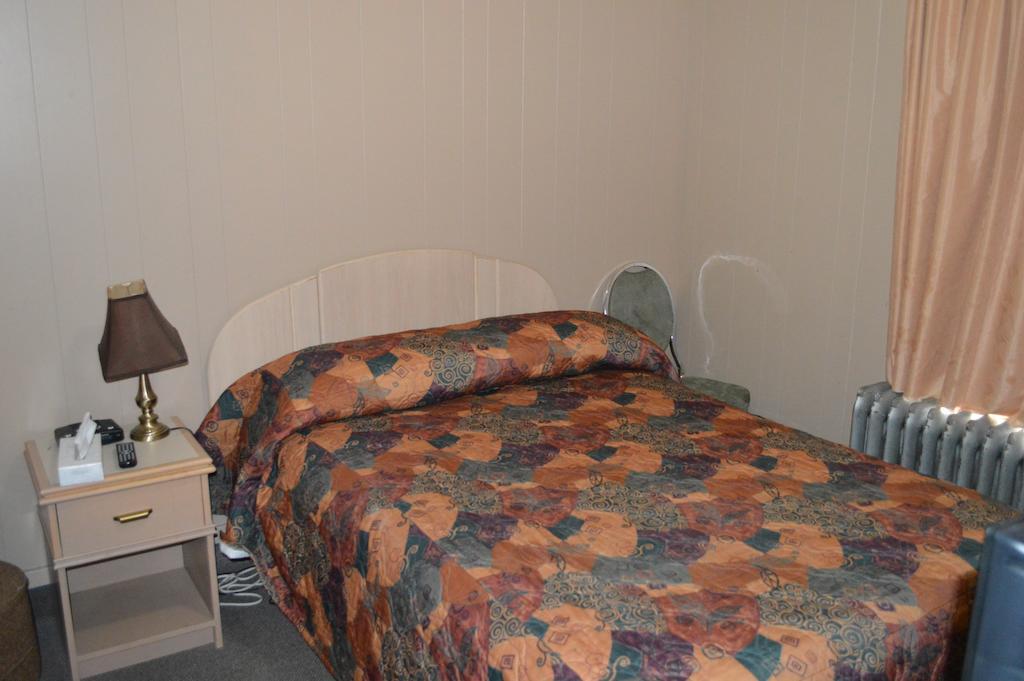 Shaunavon King'S Hotel & Motel By Elevate Rooms חדר תמונה