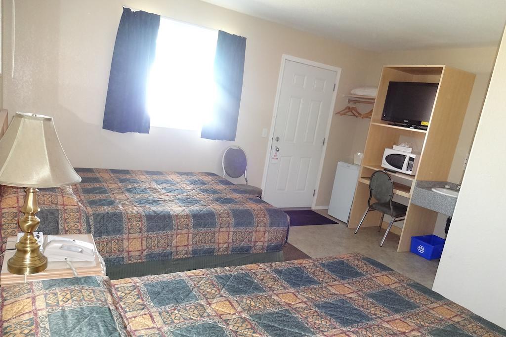 Shaunavon King'S Hotel & Motel By Elevate Rooms חדר תמונה